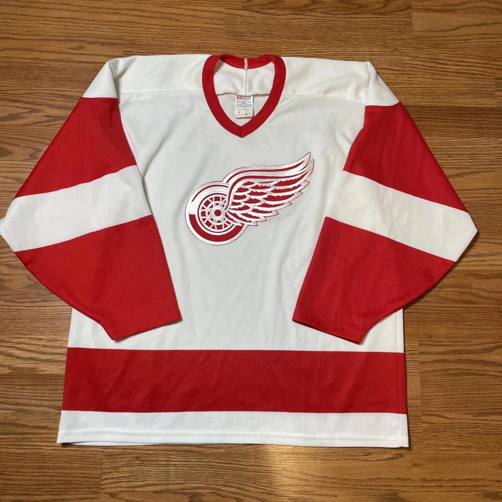 Vintage Detroit Red Wings CCM NHL Hockey Jersey Men’s Size L Sewn Away Blank